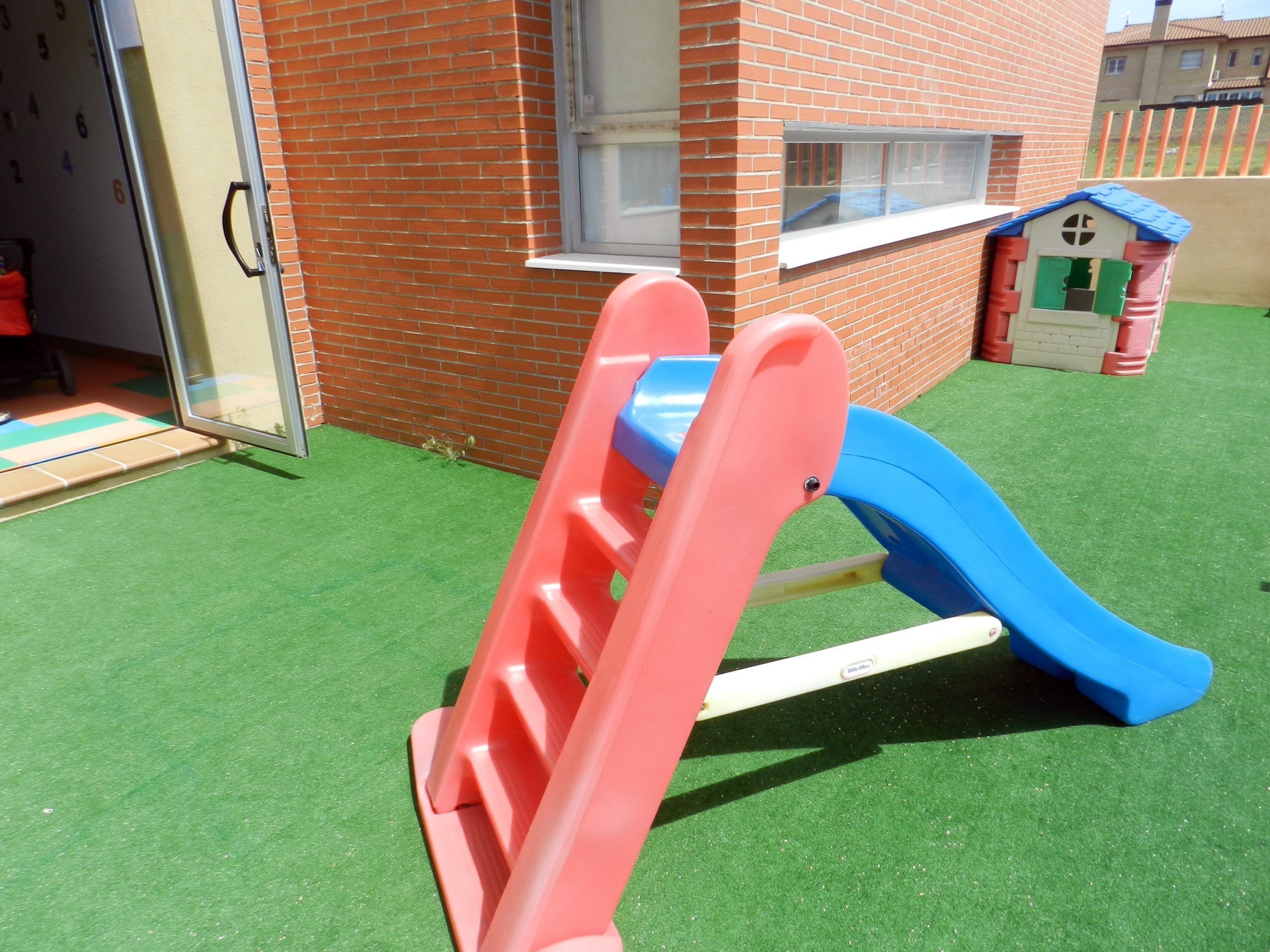 Escuela Infantil Canguros